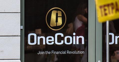 OneCoin door