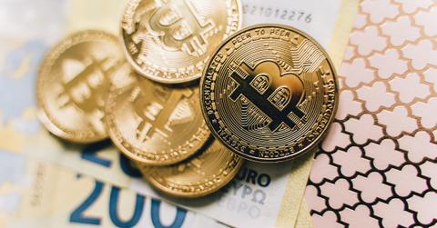 Gold bitcoins and paper currency