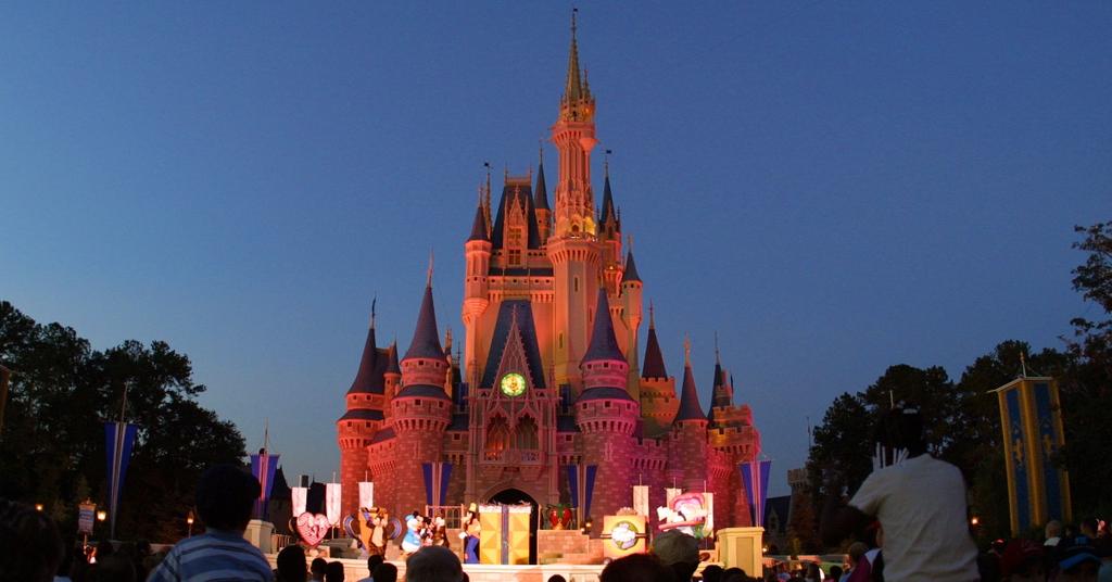 does-disney-world-have-its-own-government-has-self-governing-status