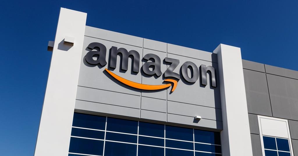 why-is-amazon-so-successful-in-the-competitive-retail-market