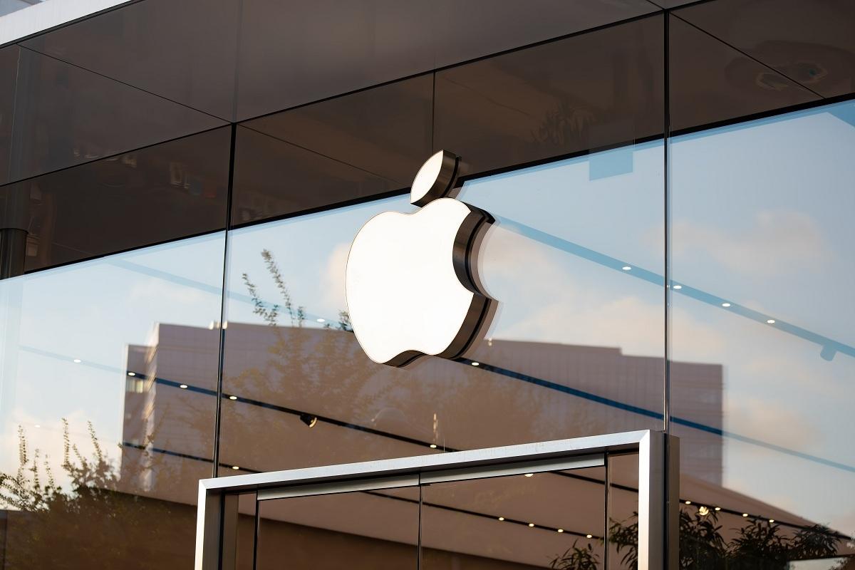 Apple store window