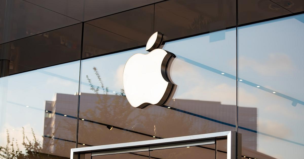 Should you buy the dip in apple stock 