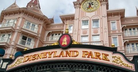 uploads///Hong Kong Disneyland