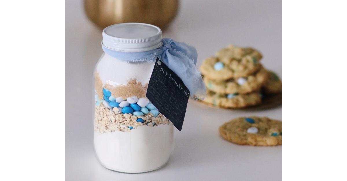 DIY Hanukkah Cookie Mix Jar