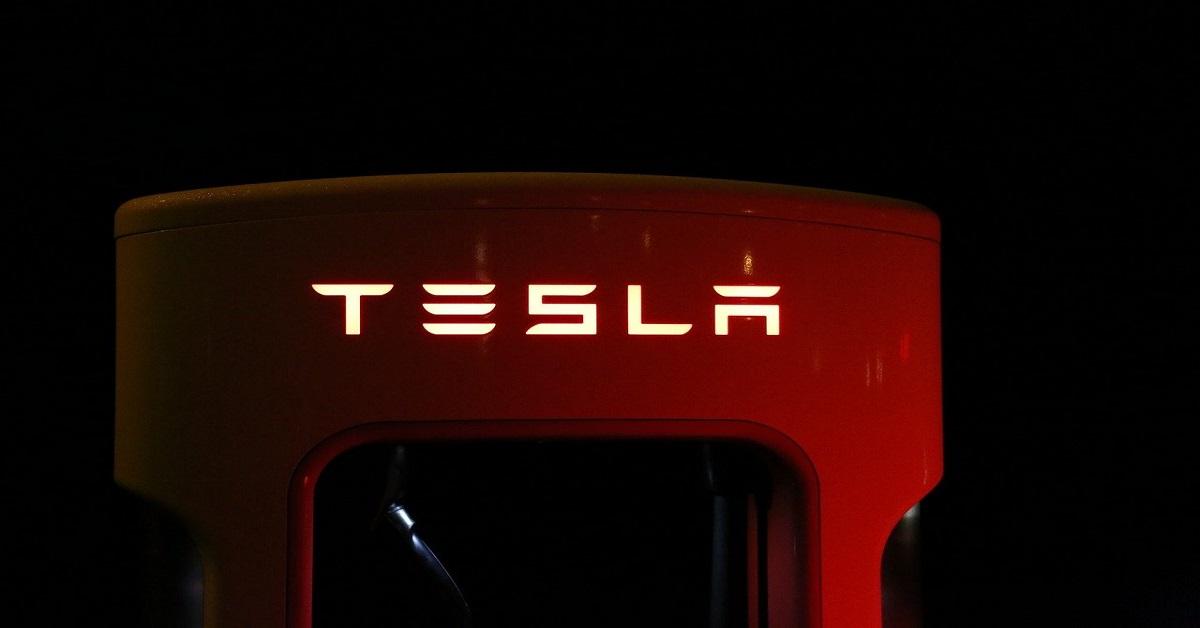 Does Tesla Pay Dividends or Will It Pay Soon?