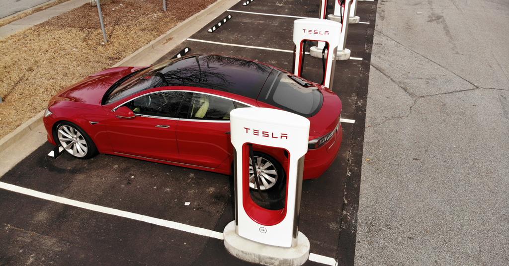 Tesla Stock Rise Burns Einhorn’s Greenlight Capital