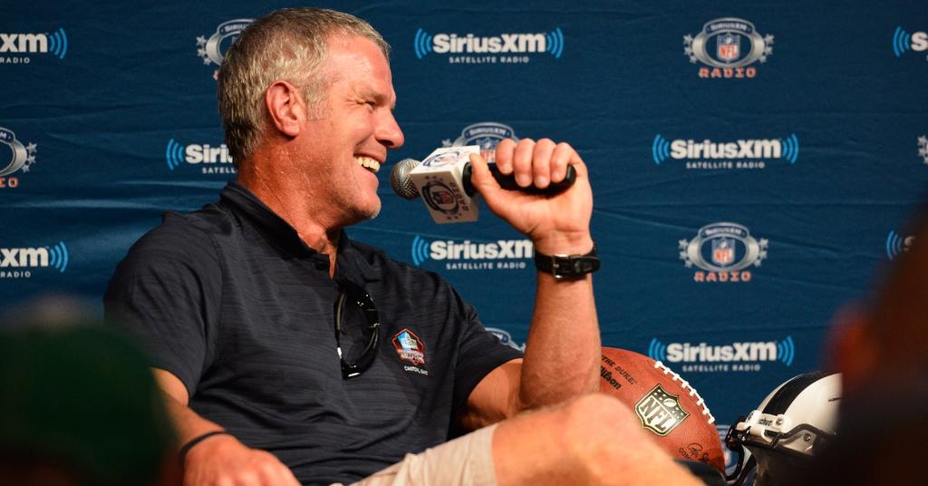 Brett Favre Got Caught Up in a Welfare Scam, Text Messages Surface