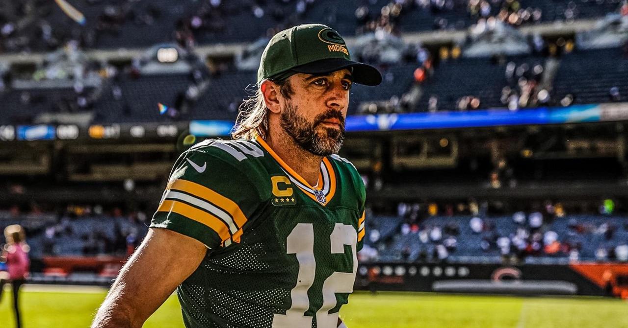 Does Aaron Rodgers Own the Chicago Bears? Why Fans Think So
