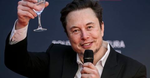 pn//uploads/aaf d ee fbb__