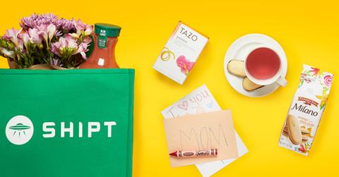 A Shipt bag with order items