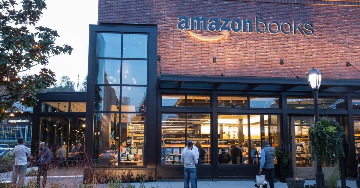 is amazon closing stores