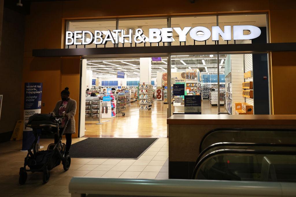 Bed Bath & Beyond store