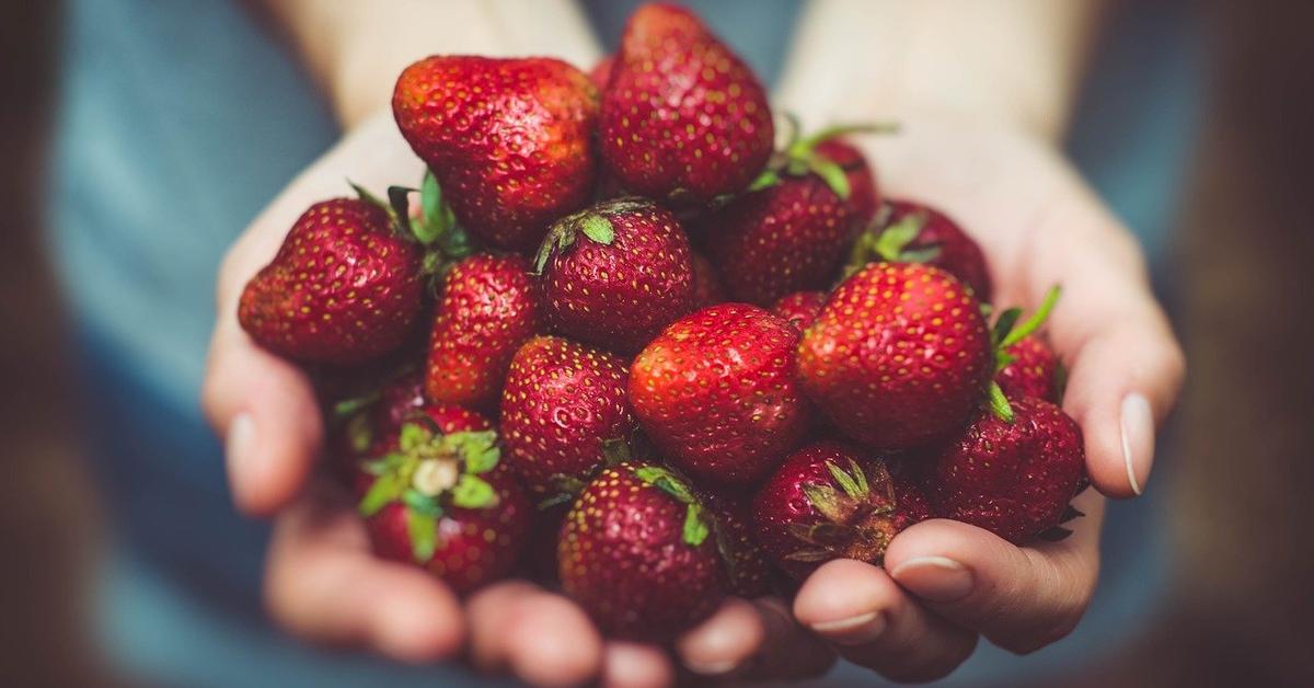 What's Causing a Strawberry Shortage in 2021 and When Will It End?