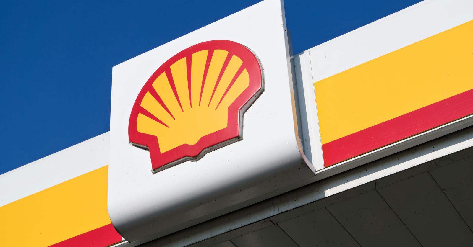 shell-stock-are-its-shareholder-returns-in-danger