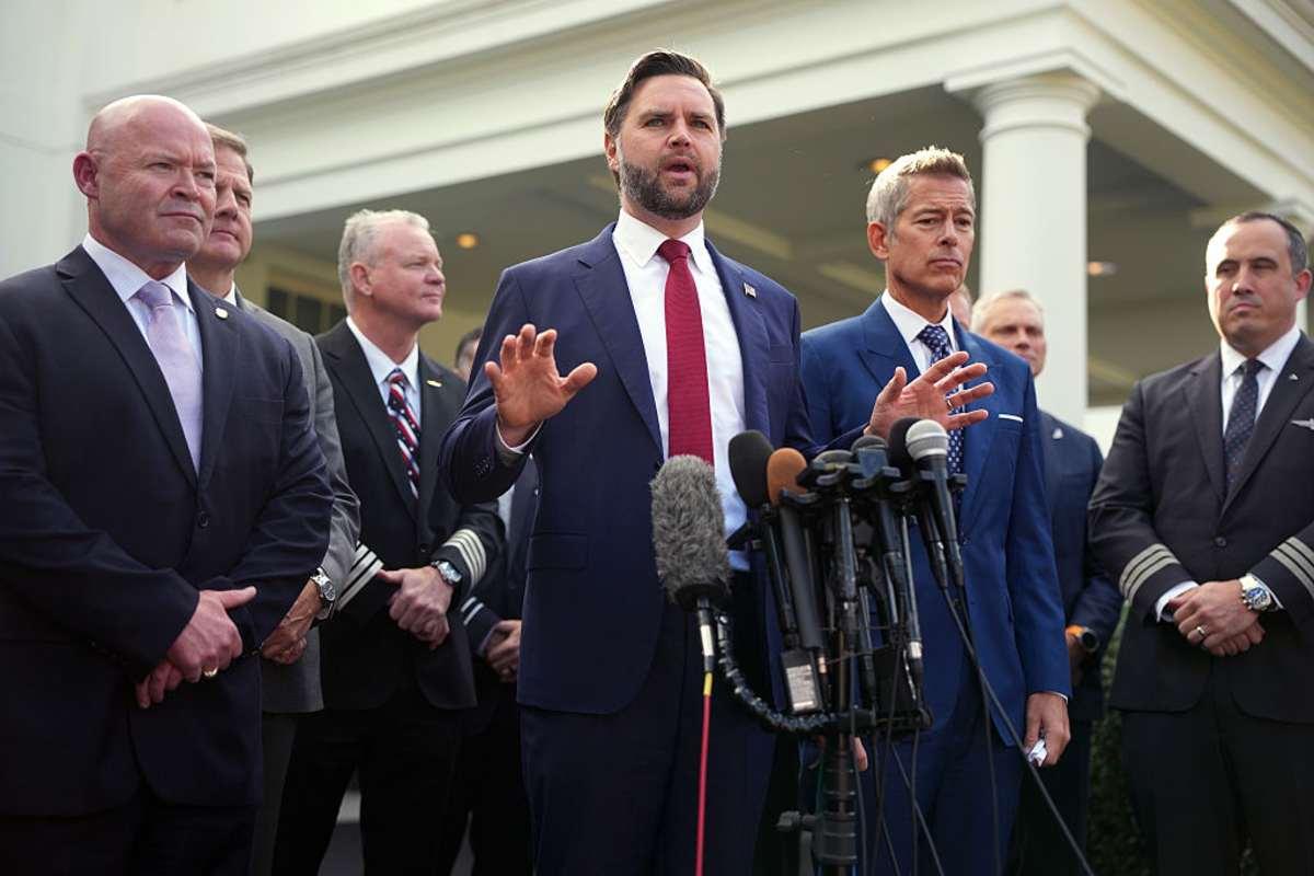 pn/dfff cc  b cbaddb