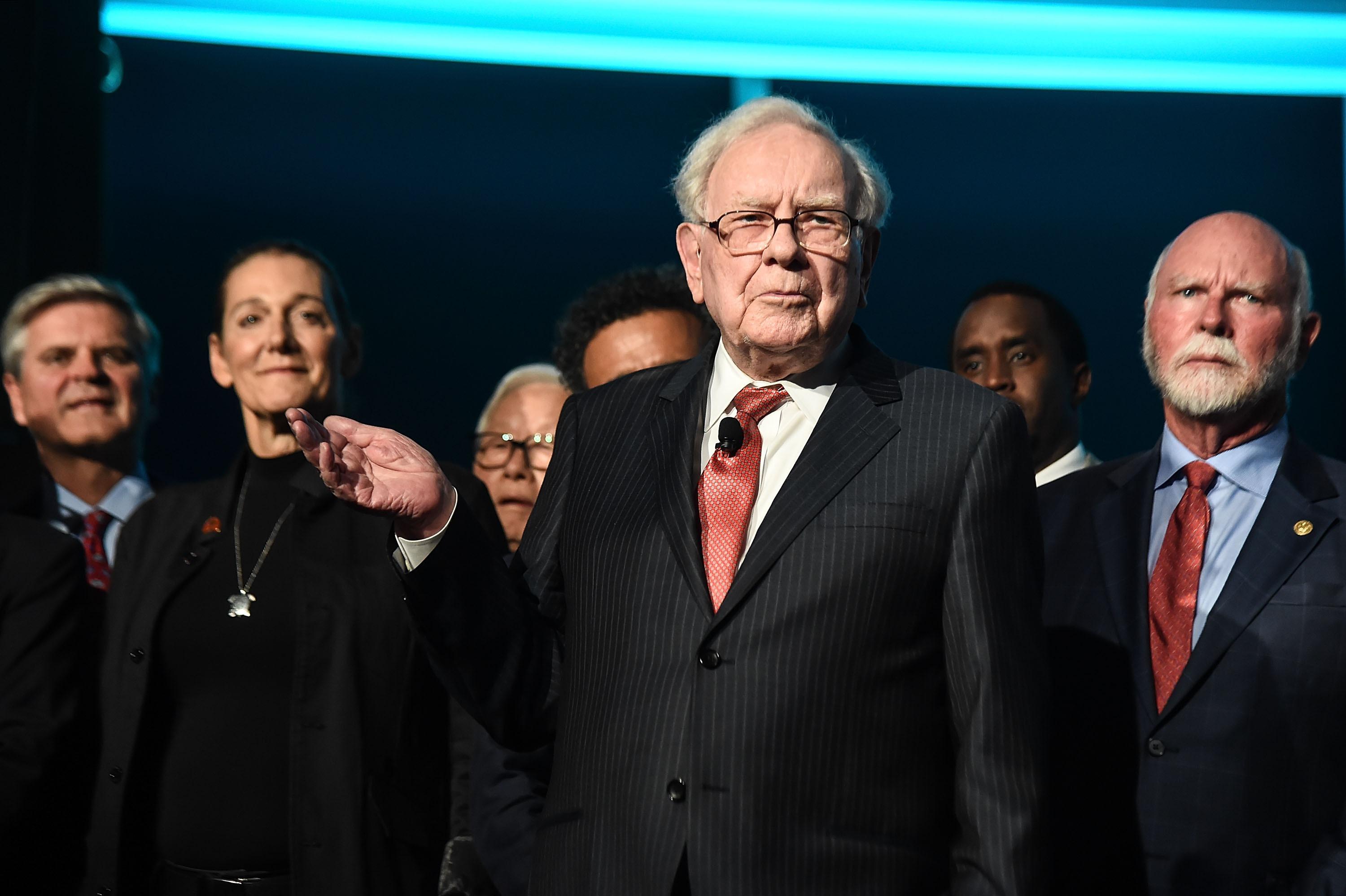 Is Warren Buffett a Democrat or a Republican