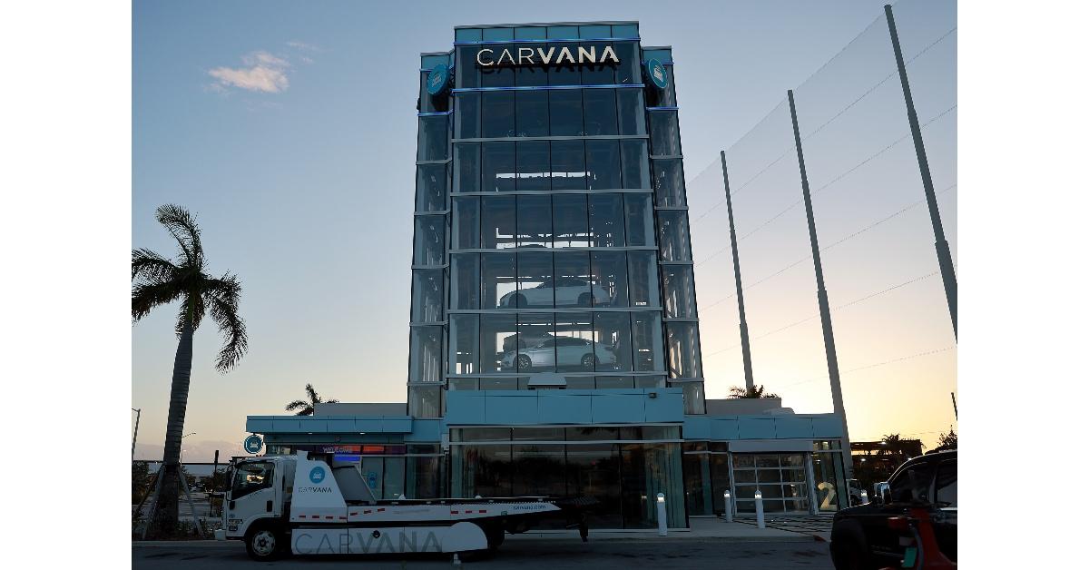 Carvana vs. Vroom Which Is the Better Company to Deal With?
