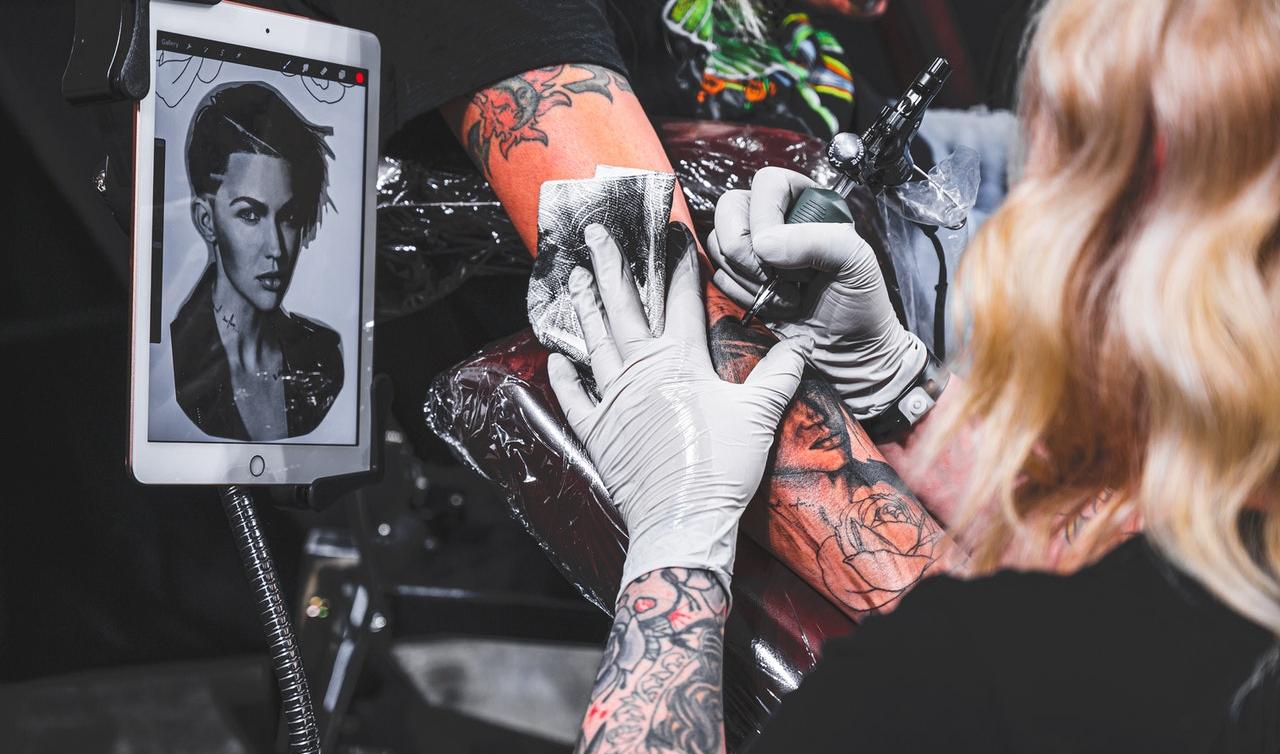How Much Money Do Tattoo Artists Make? Salaries Vary Widely