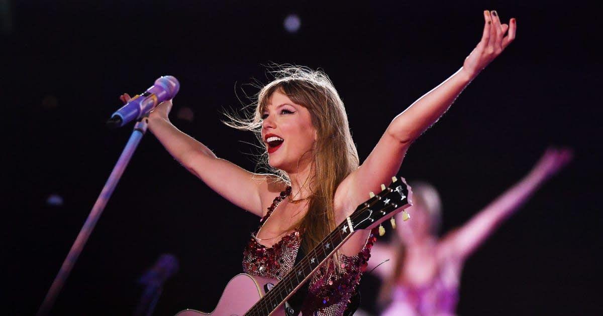 pn//uploads/dd afad ee b ebca__