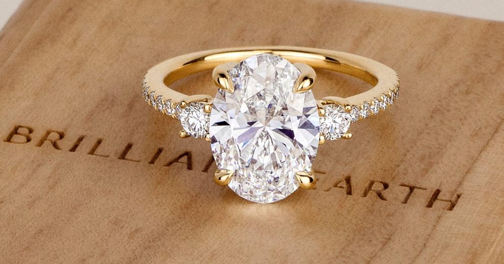 Are LabCreated Diamonds Worth Anything? Value, Explained