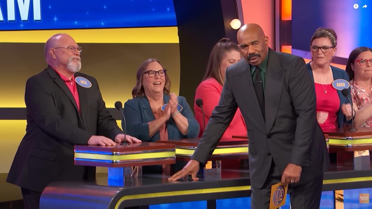 pn/cde f cf bea cecfcc