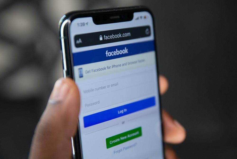 Is Facebook Giving Away Money? Scams Lead to Identity Theft