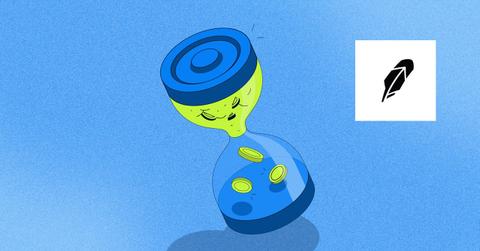 A timer and the Robinhood logo