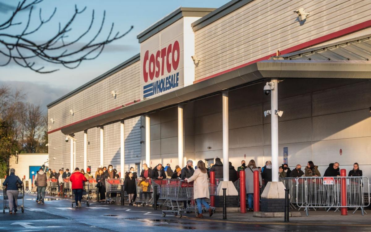 is-costco-raising-its-membership-fee-time-will-tell