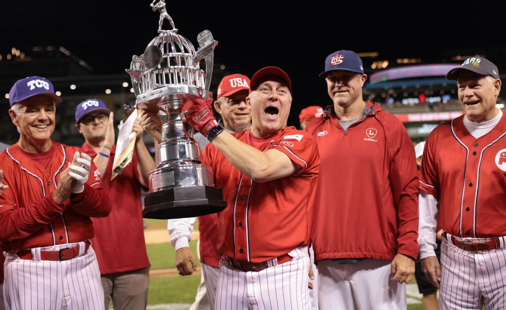 congressional-baseball-game-draws-a-big-crowd-benefits-charities