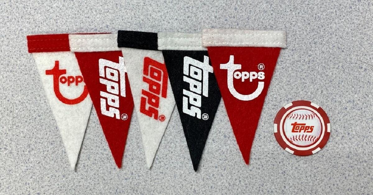 Topps mini pennants