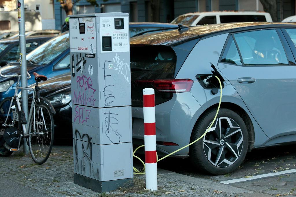 how-much-do-ev-charging-stations-cost